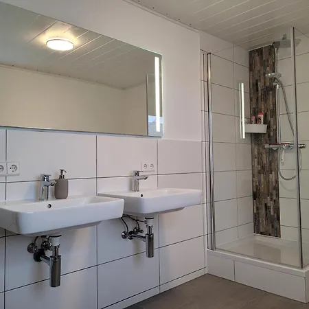 Apartment Pausiert Berghof Woerner Schwarzwaldstube Netflix Balkon *