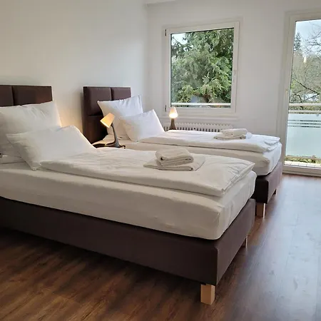Pausiert Berghof Woerner Schwarzwaldstube Netflix Balkon Villingen-Schwenningen