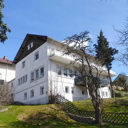 Pausiert Berghof Woerner Schwarzwaldstube Netflix Balkon *