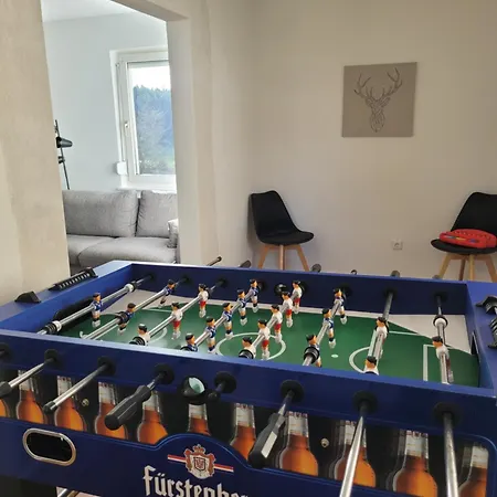 Pausiert Berghof Woerner Schwarzwaldstube Netflix Balkon Apartment